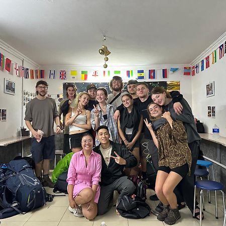 Feliz Hostel Ханой Экстерьер фото